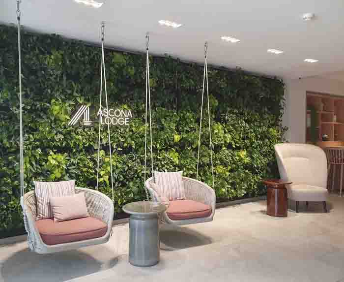 Ascona Lodge - Die grosse Grüne Wand lädt zum verweilen und entspannen ein